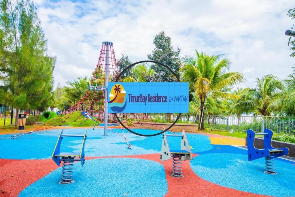 Timurbay Seafront Holiday Pool & Seaview Kuantan Buitenkant foto